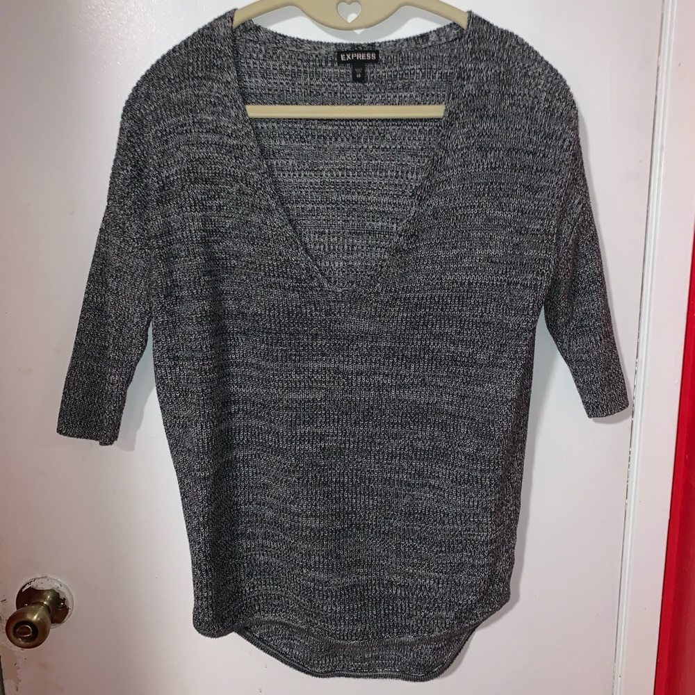 XS Expeess 3/4 Sleeve sweater knitted
